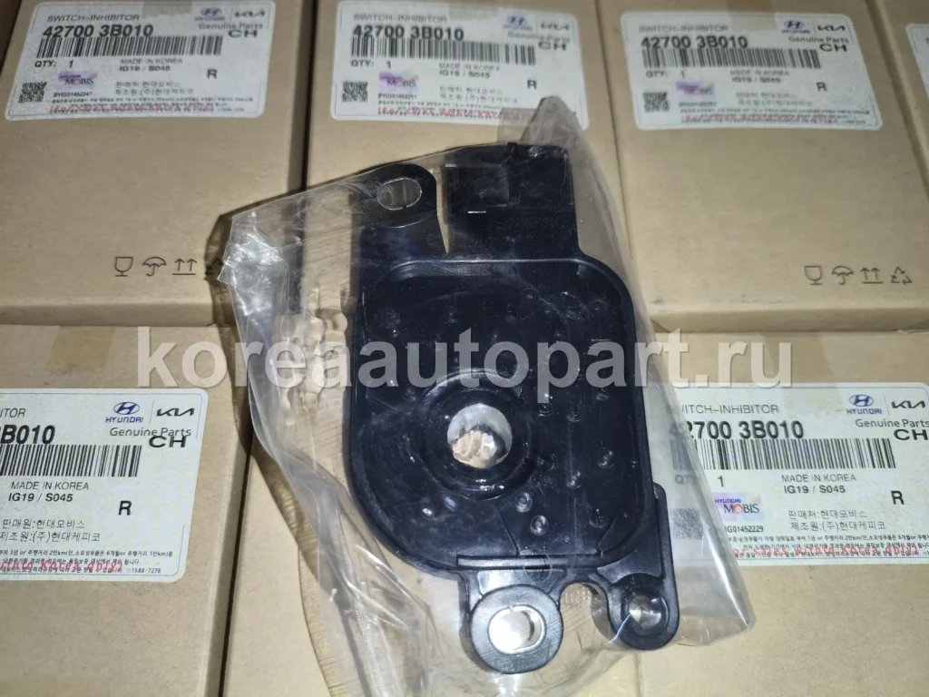 Clutch / Transmission / Transfer Case – OE 42700-3B010