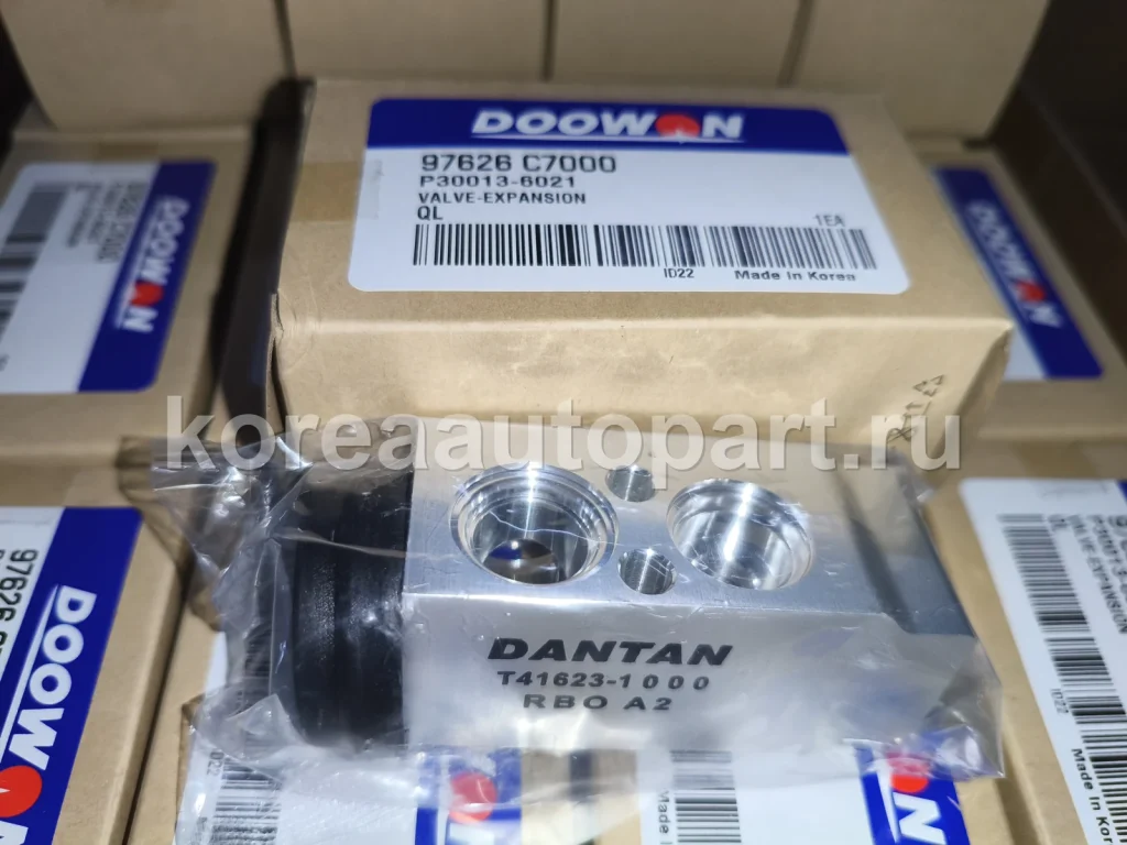 Condenser / Expansion Valve / AC Valve / AC Hose – OE 97626-C7000